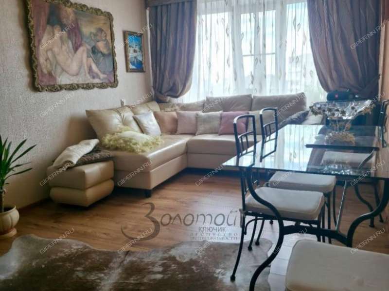 четырёхкомнатная квартира на улице Ситнова дом 8б город Дзержинск