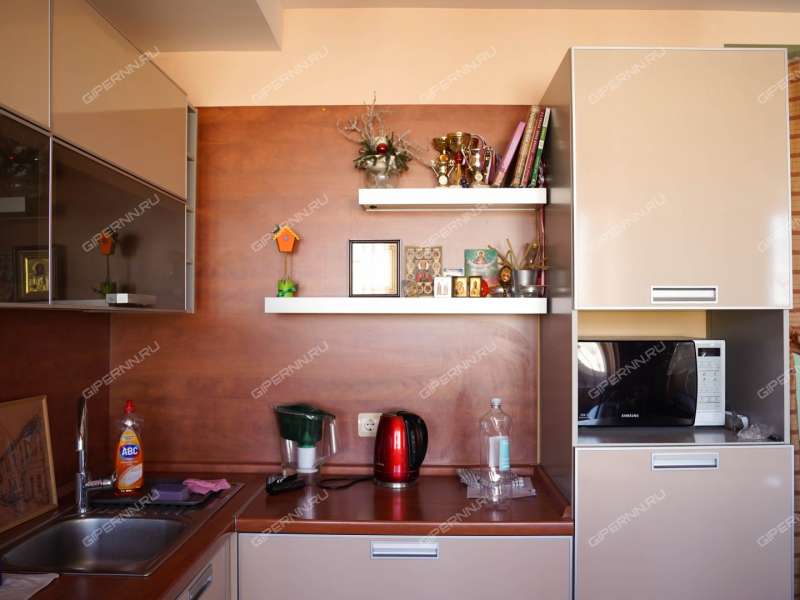 трёхкомнатная квартира на Берёзовской улице дом 103