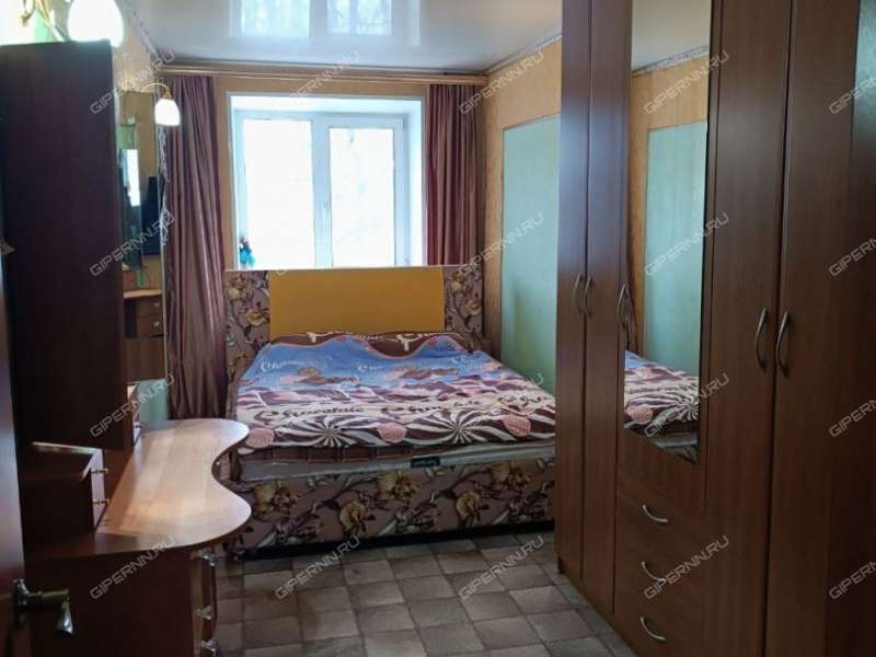 трёхкомнатная квартира на проспекте Кирова дом 16